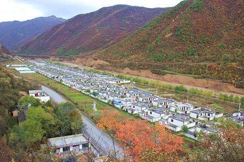 甘肃民族人口_甘肃民族师范学院(2)