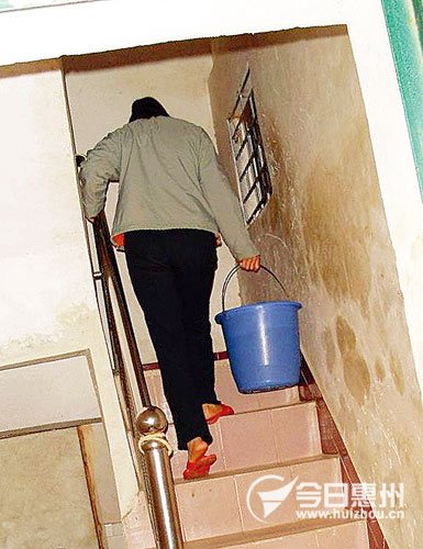 惠阳淡水大埔移民村 20户居民二楼以上都缺水