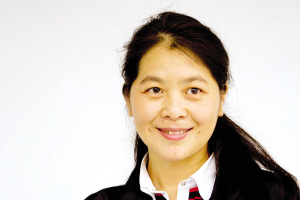 著名<em>女作家迟子建</em>再次摘得冰心散文奖