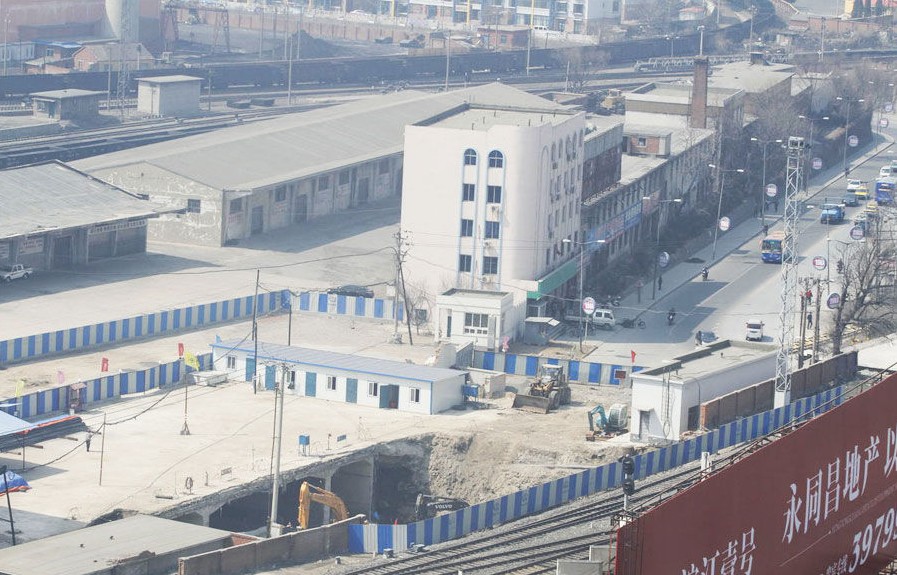 由于辽宁省丹东市正在建设高铁沈丹客运专线